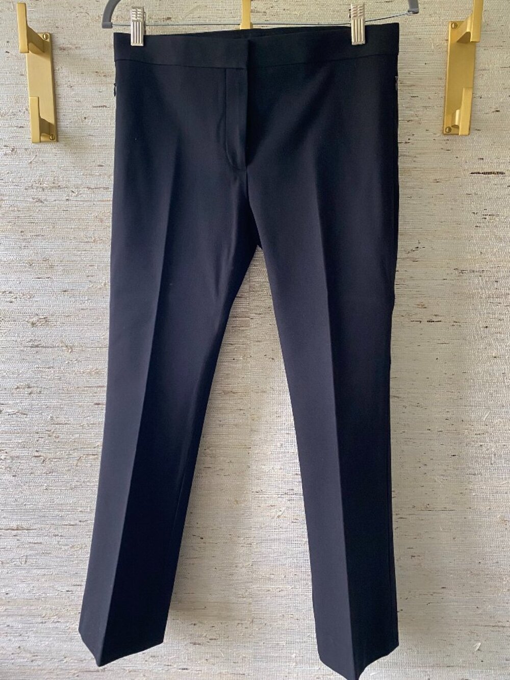Theory Size 4 Kick Flare Crop Pants, Black
